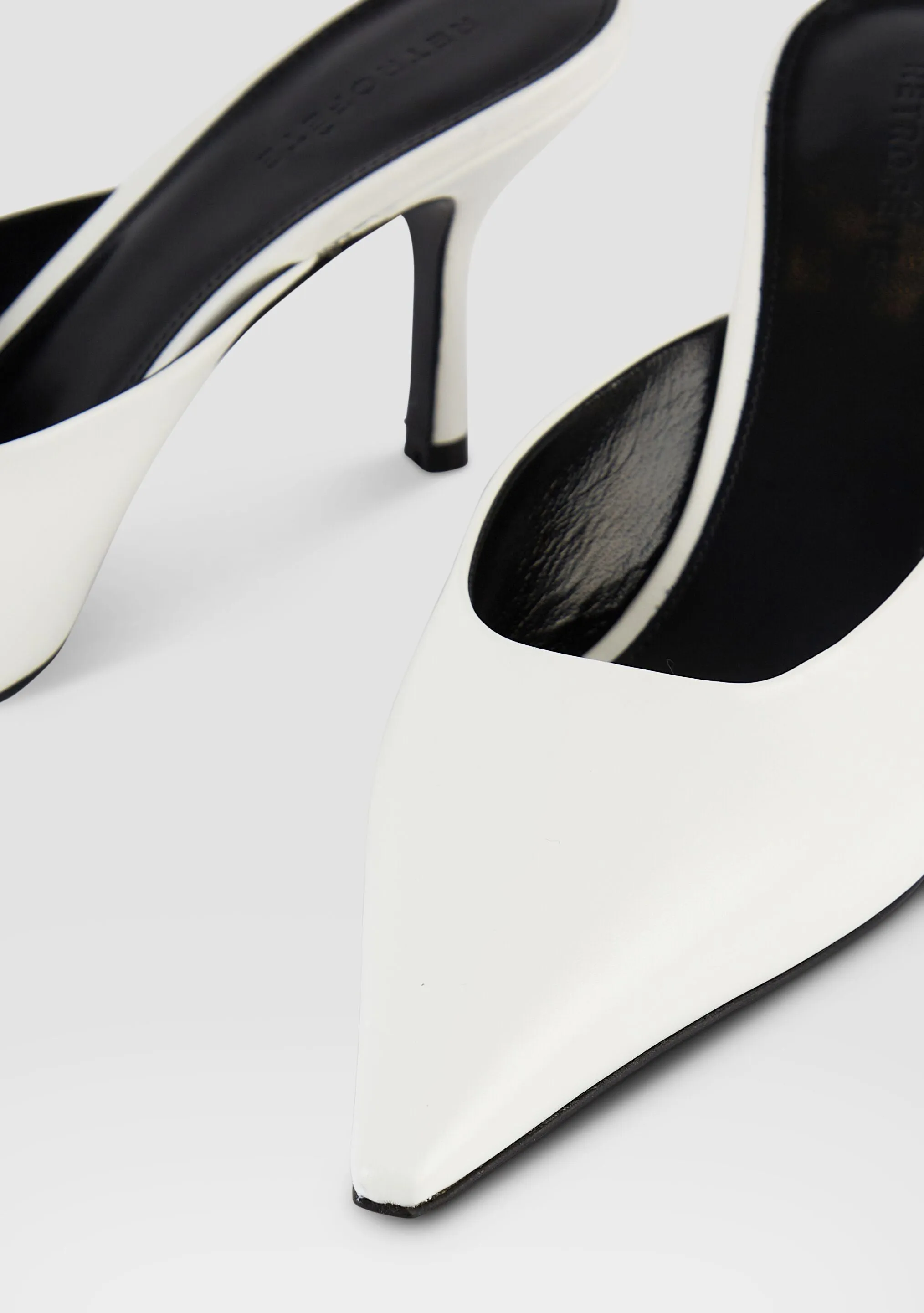 Daphne Leather Mule