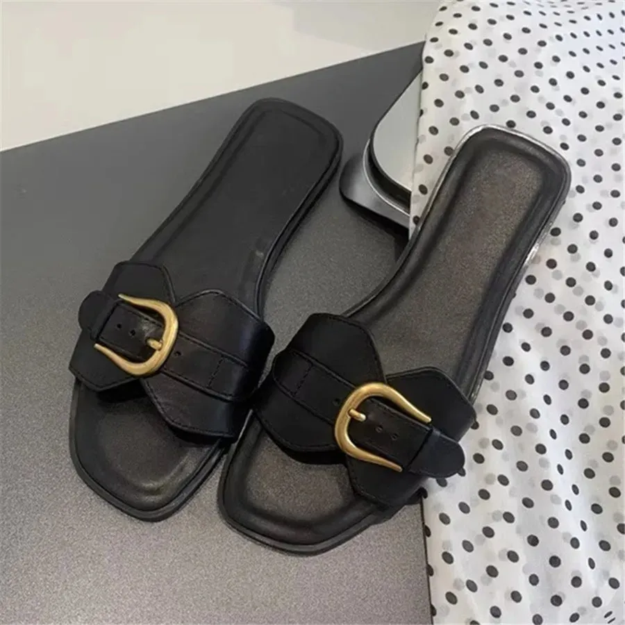 Escape Buckle Sandal