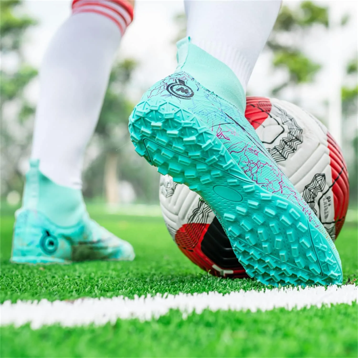 MDPCX Competitive Unisex Soccer Shoes Men Women Indoor Outdoor Football Boots Athletic Turf Mundial Team Cleat Running Sports Lightweight Breathable Anti-Skid Damping Shoes
