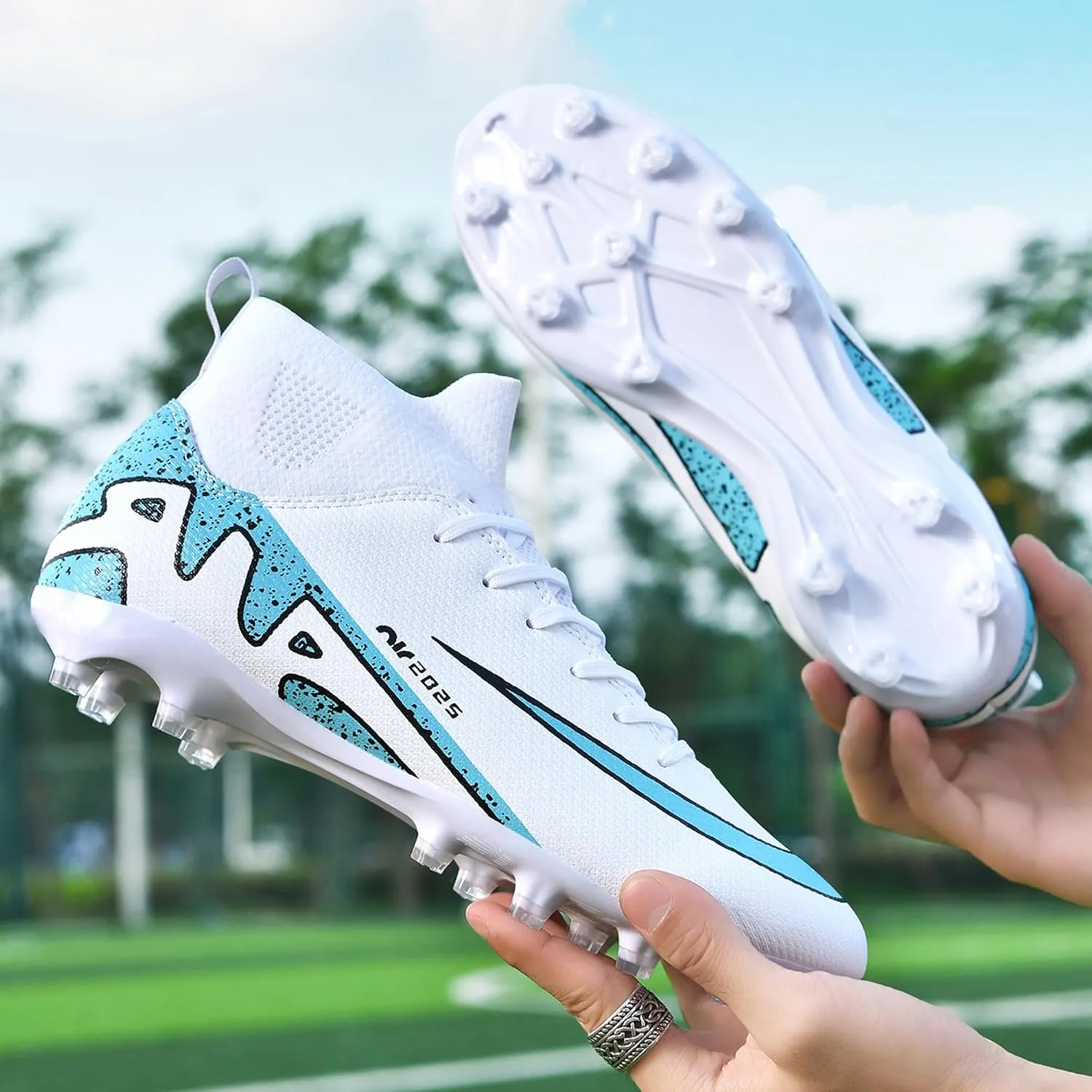 Men's Soccer Shoes Football Cleats High-Tops Lace-Up Non-Slip Spikes Indoor Outdoor Sports Athletic Baseball Lacrosse Sneaker