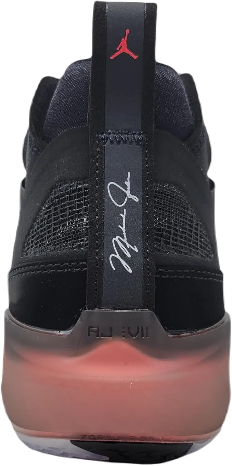 NIKE Men's Sneaker
