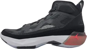 NIKE Men's Sneaker