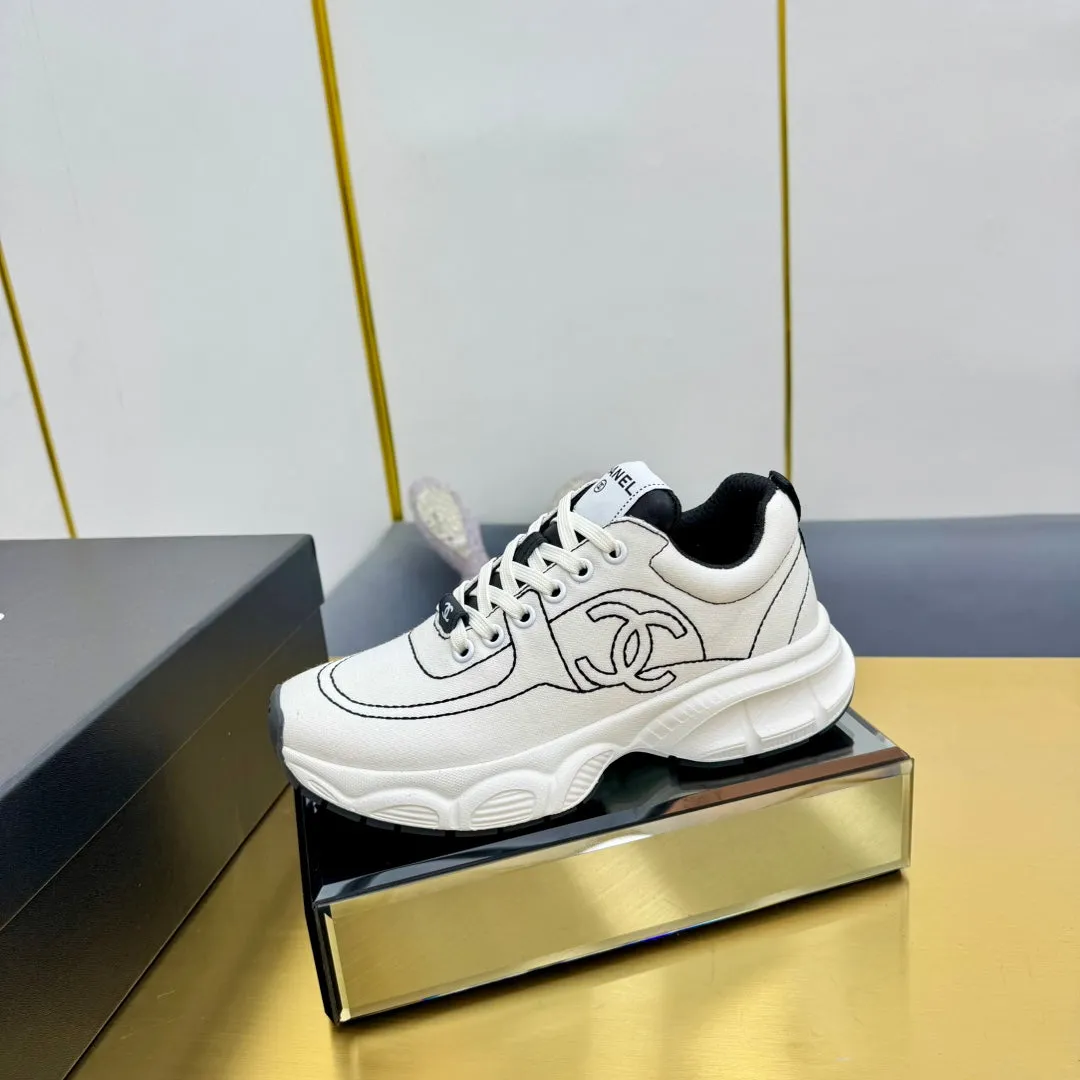 SNEAKER IN WHITE MIX BLACK BREATHABLE FABRIC