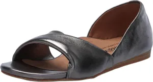 SoftWalk Women's Cypress Sandal