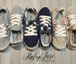 Stripe Back Basic Sneakers