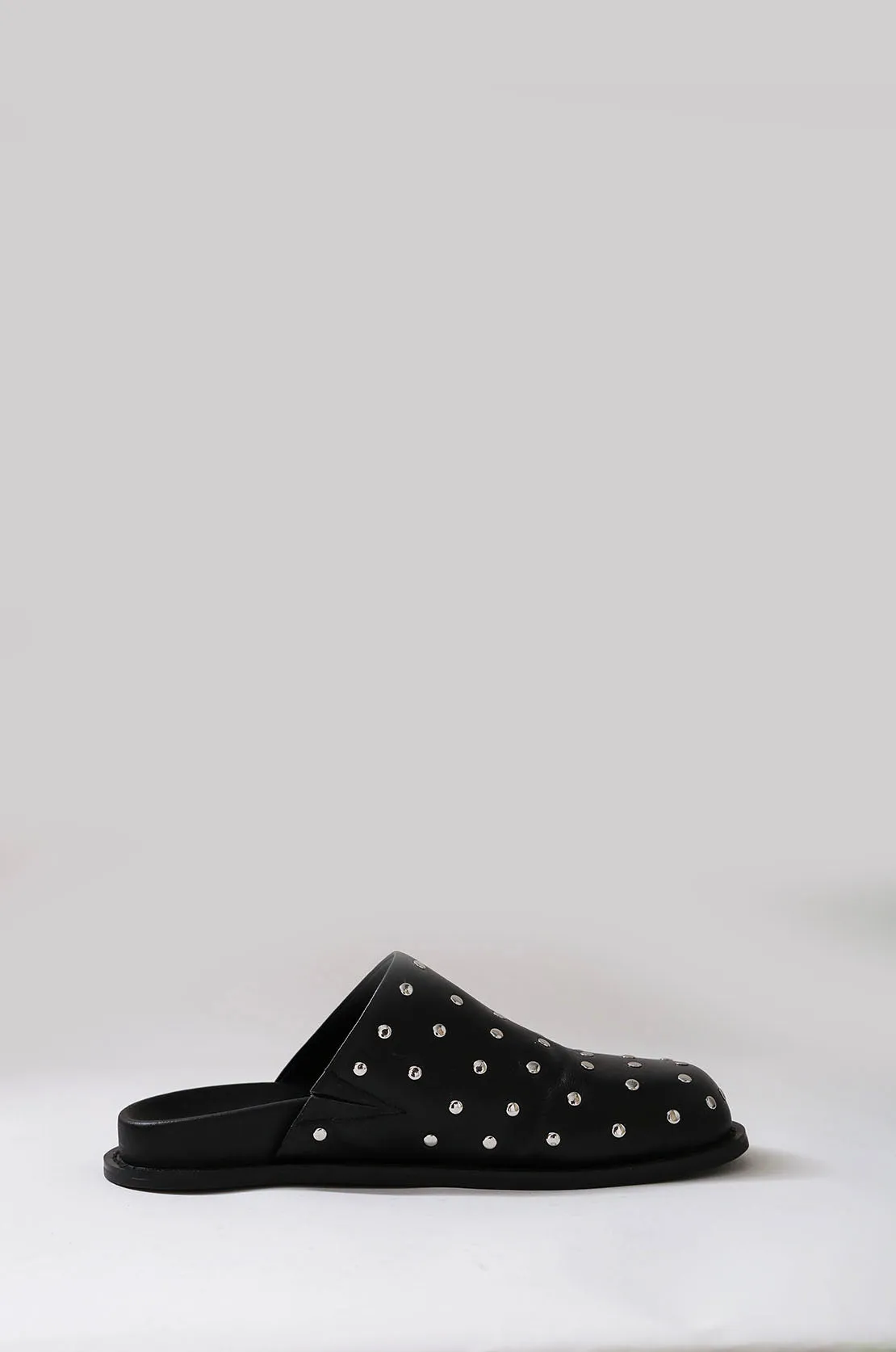 stud loafer mule / black