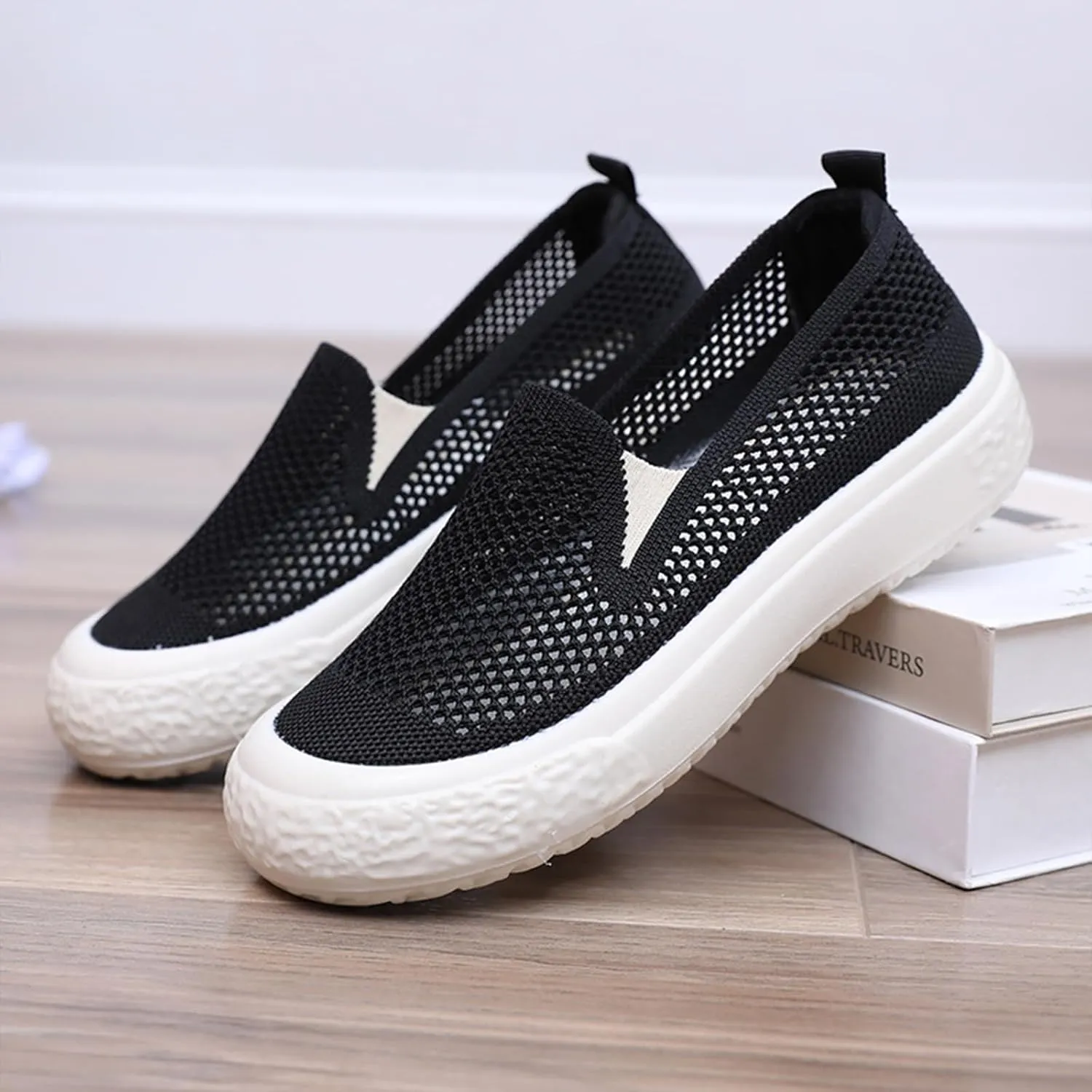 Women's Breathable Mesh Hollow Slip-On Loafers Comfortable Lightweight Casual Walking Shoes Summer Outdoor Non-Slip Versatile Fisherman's Shoes