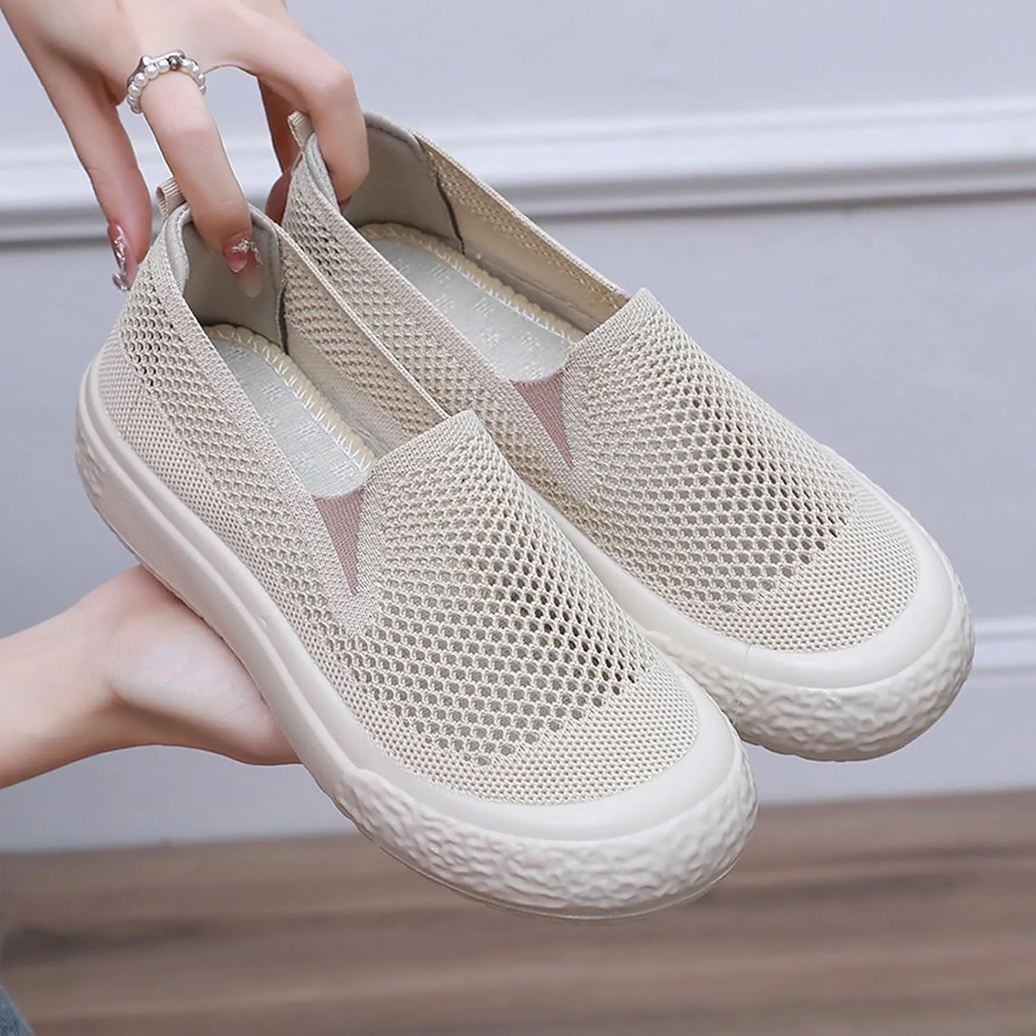 Women's Breathable Mesh Hollow Slip-On Loafers Comfortable Lightweight Casual Walking Shoes Summer Outdoor Non-Slip Versatile Fisherman's Shoes