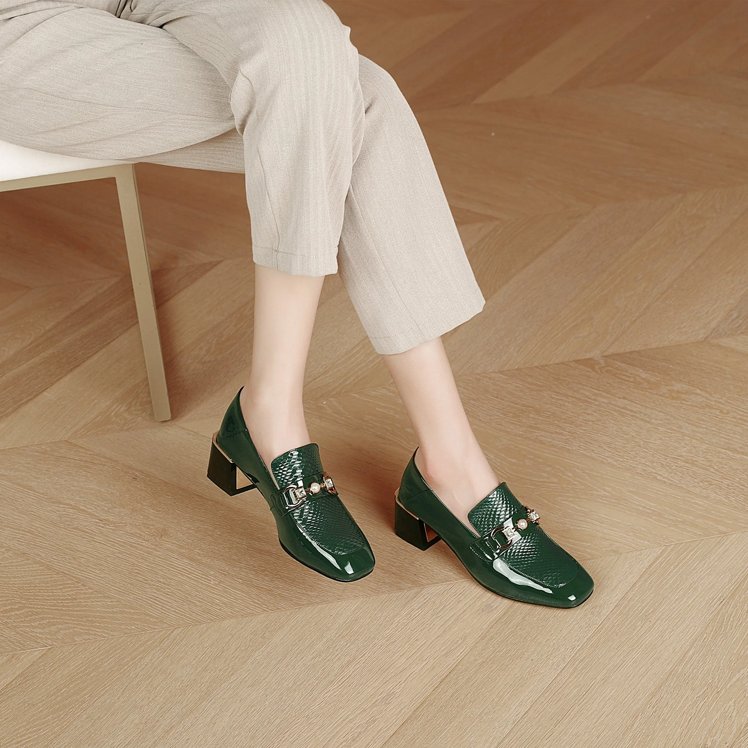 Women's Patent Leather Stylish Medium Heel Block Heel Slip-On Loafers