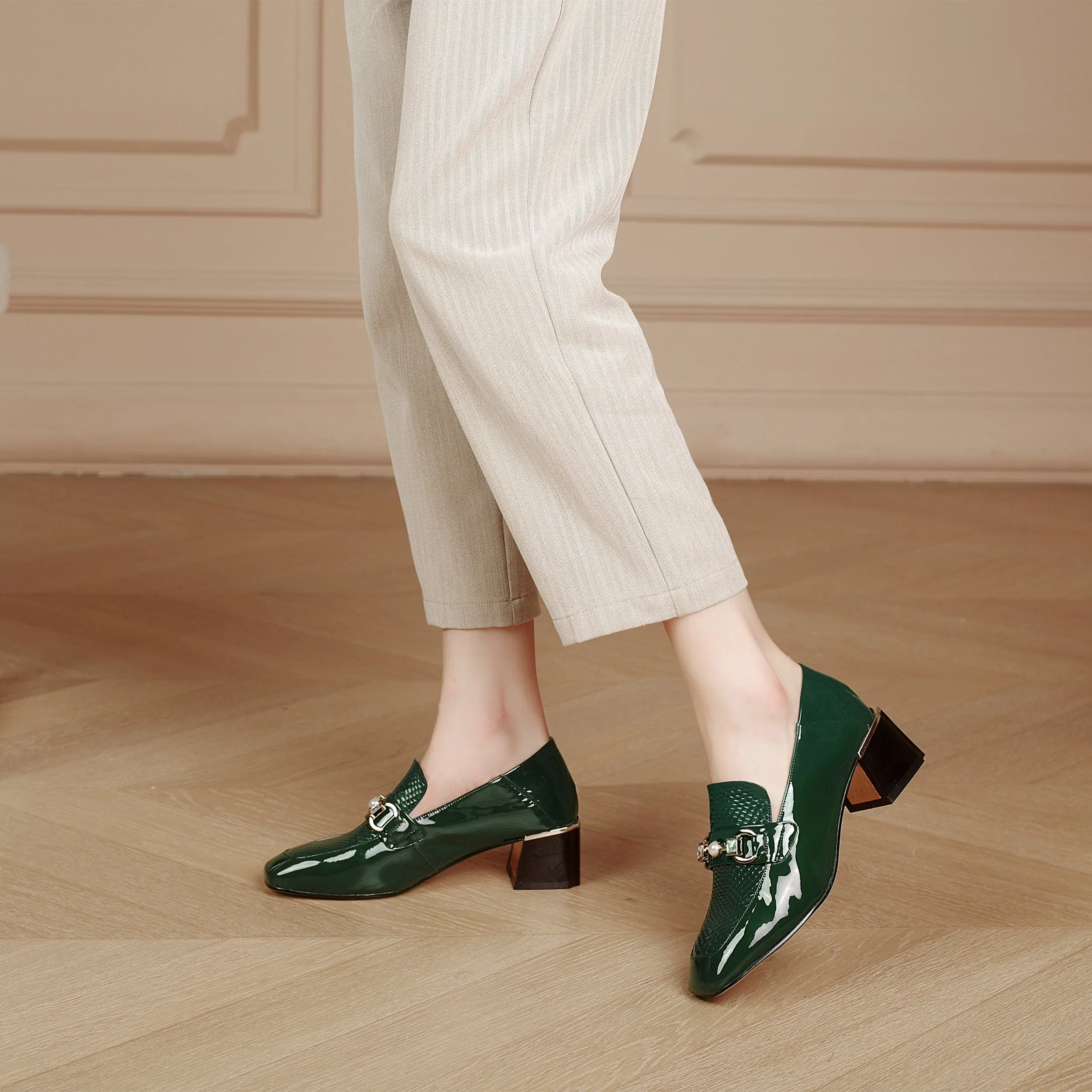 Women's Patent Leather Stylish Medium Heel Block Heel Slip-On Loafers